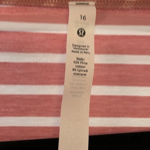 NWOT Lululemon long sleeve shirt - Picture 2 of 3